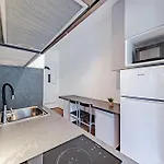 Appartement 2 Bedroom Beautiful In *